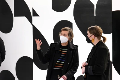 Installationsansicht: Nijole Schaffmeister
Landnahme, 4 verschiedene Plakate, je 84×59, cm, 2022
Foto: Felix Höfer