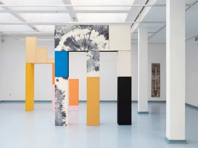 Installationsansicht: 
Window Shopping, 2021,
Foto: Heinrich Holtgreve